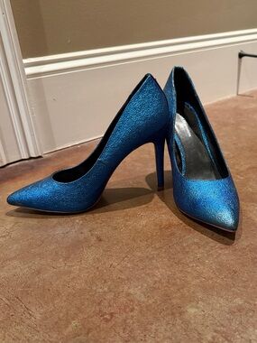 BCBGeneration Metallic Blue Pumps, size 9.5